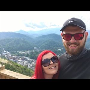 Meet your Posher, Selena